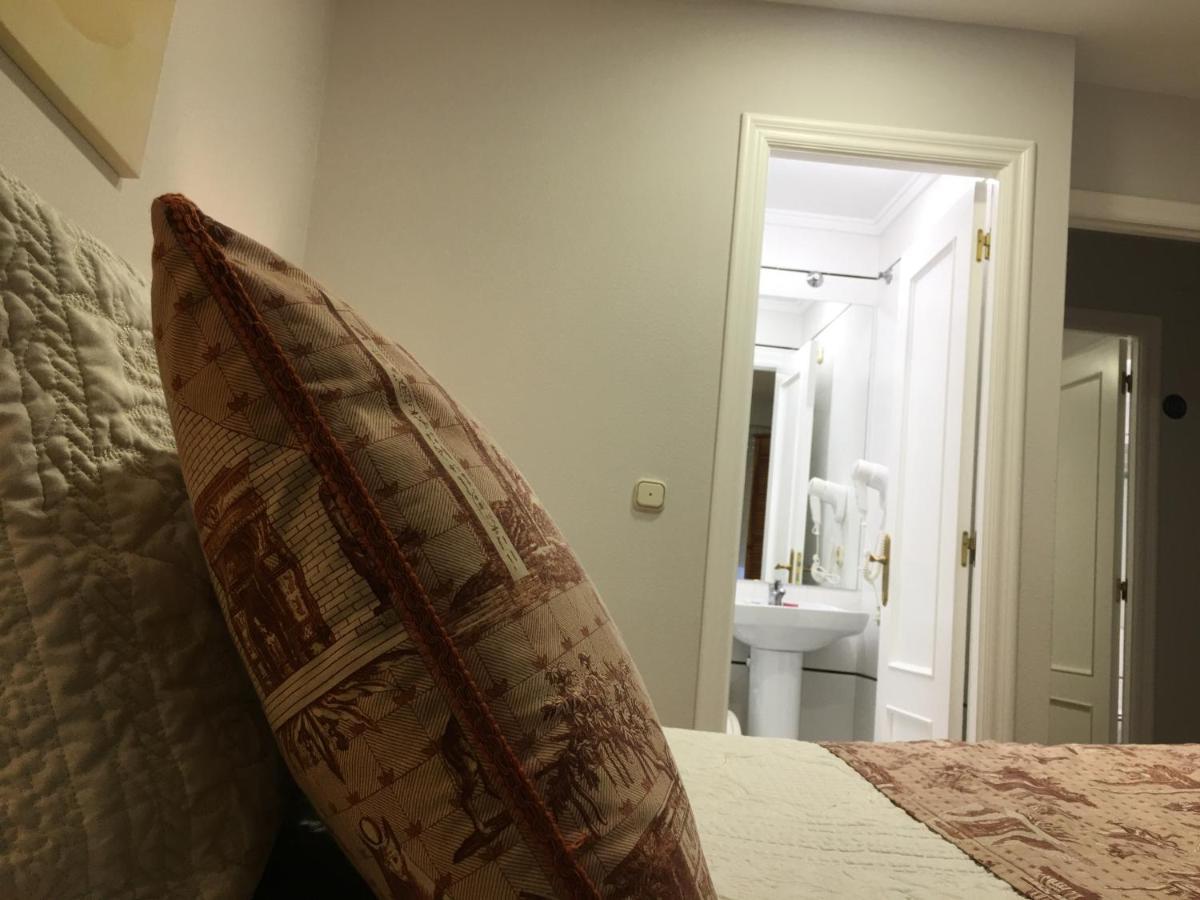 Hostal Restaurante Alarico Allariz Eksteriør billede
