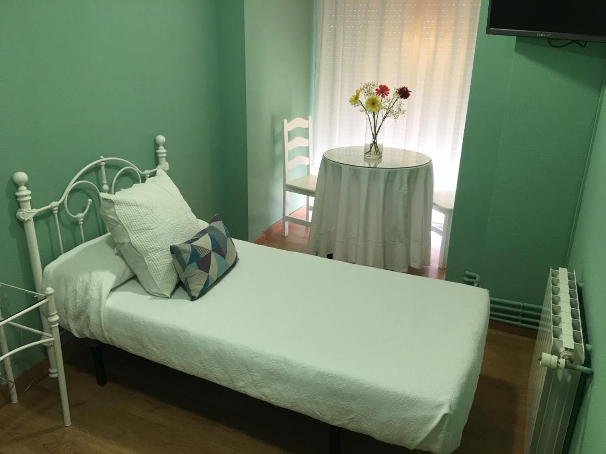Hostal Restaurante Alarico Allariz Eksteriør billede